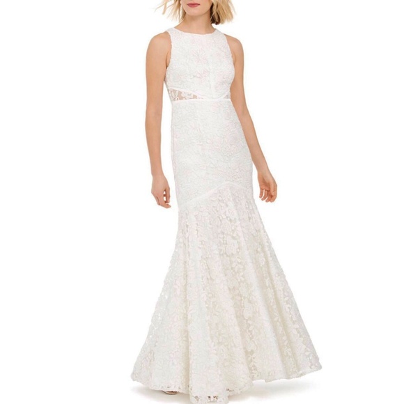 Adrianna Papell - Gold-Edged Lace Mermaid Gown - Picture 1 of 15